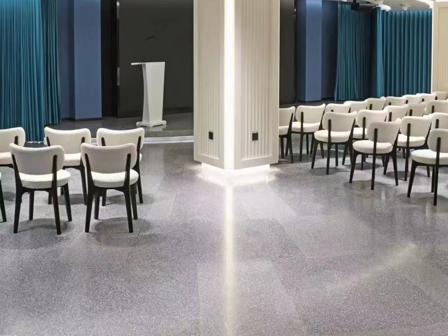 環(huán)氧磨石地坪 