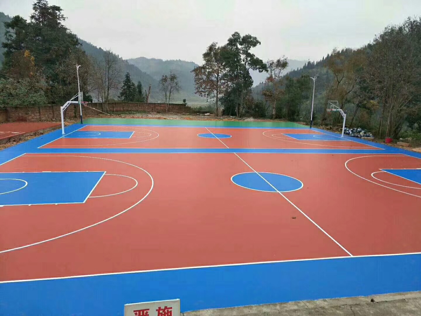 硅pu球場(chǎng)及塑膠跑道 