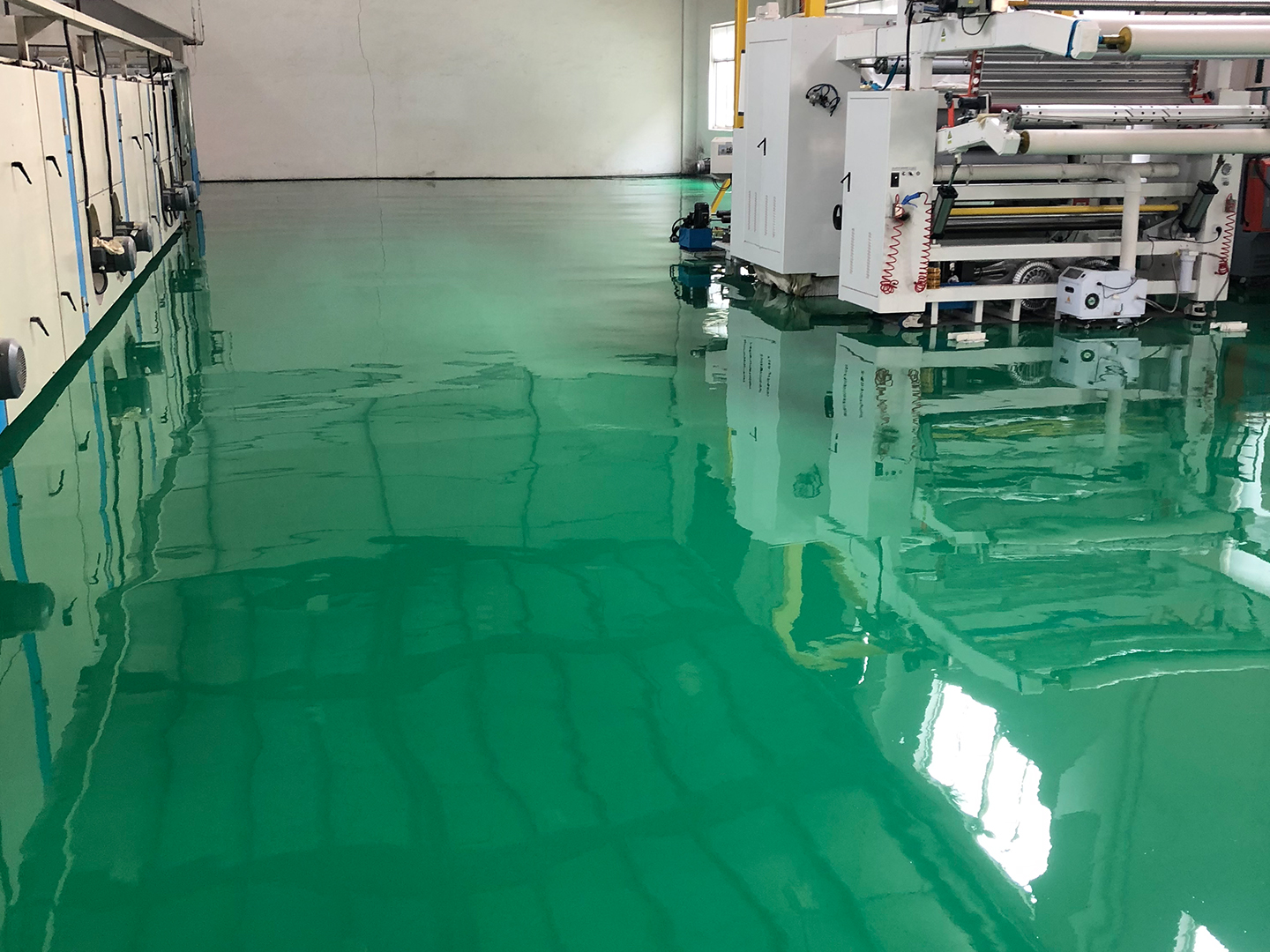 防靜電自流平地坪 