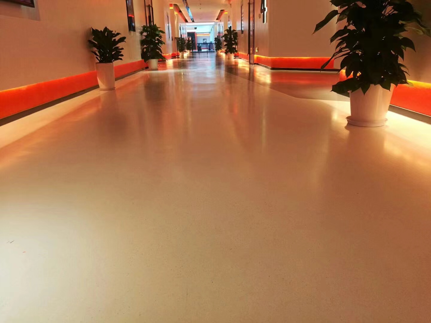 環(huán)氧磨石地坪 